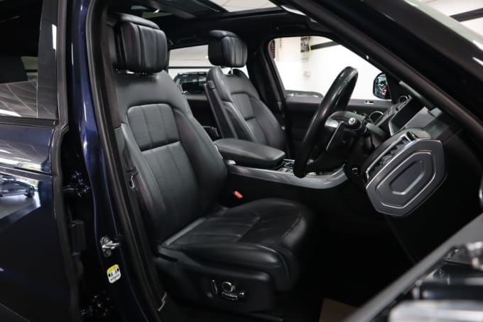 2025 Land Rover Range Rover Sport