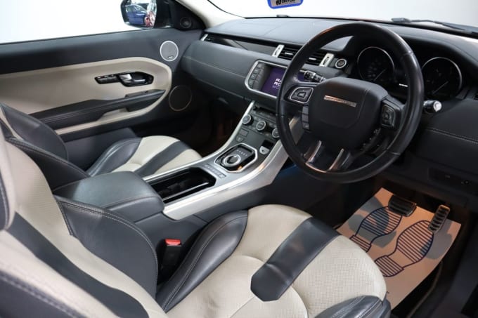 2025 Land Rover Range Rover Evoque
