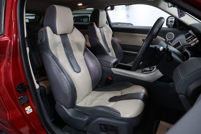 2025 Land Rover Range Rover Evoque