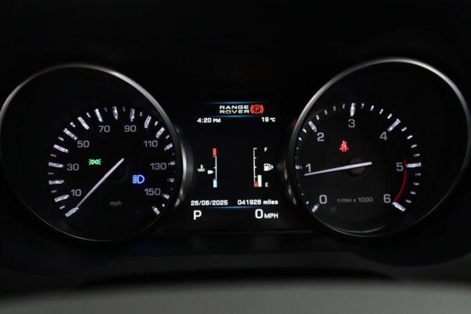 2025 Land Rover Range Rover Evoque