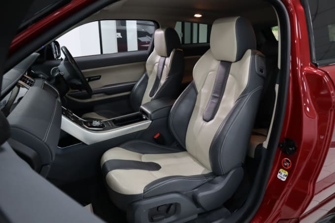 2025 Land Rover Range Rover Evoque