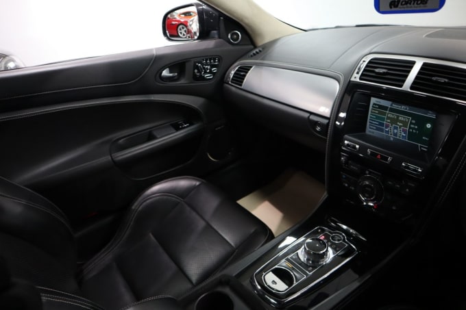 2025 Jaguar Xkr