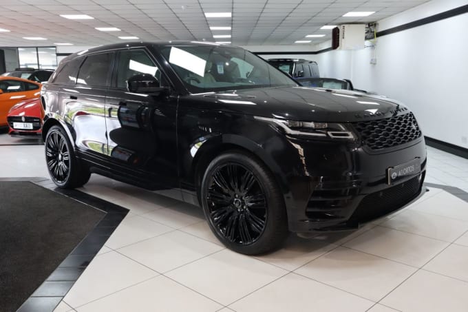 2025 Land Rover Range Rover Velar