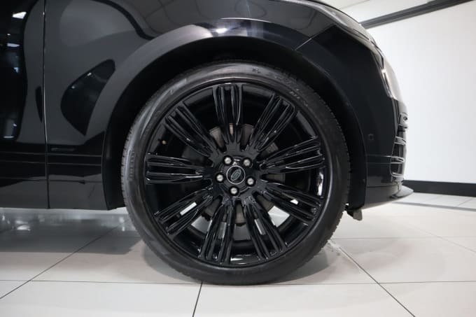 2025 Land Rover Range Rover Velar