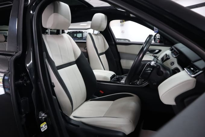 2025 Land Rover Range Rover Velar