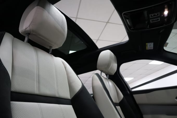 2025 Land Rover Range Rover Velar