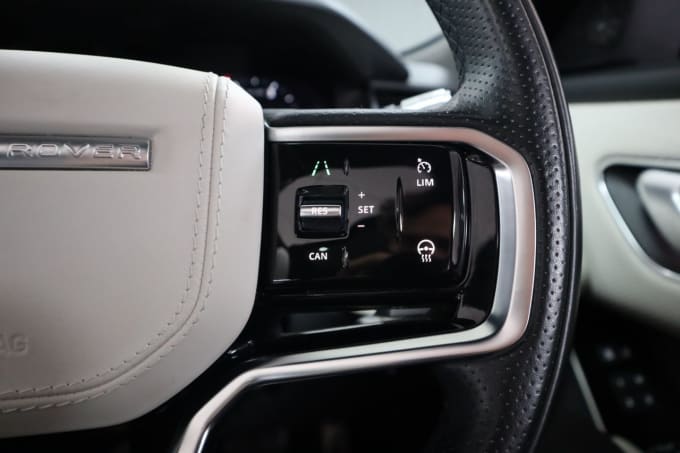 2025 Land Rover Range Rover Velar