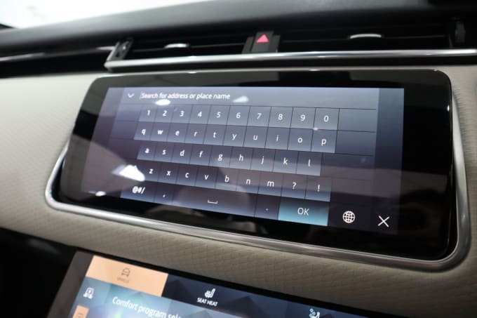 2025 Land Rover Range Rover Velar