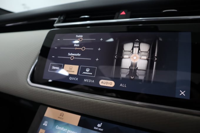 2025 Land Rover Range Rover Velar