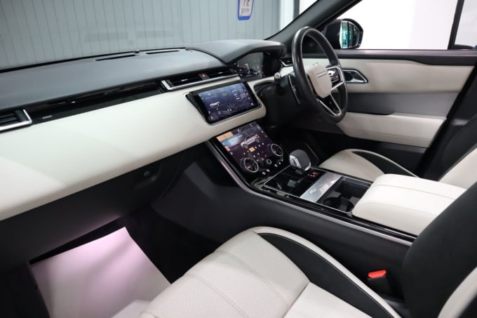 2025 Land Rover Range Rover Velar