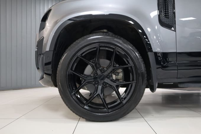 2025 Land Rover Defender