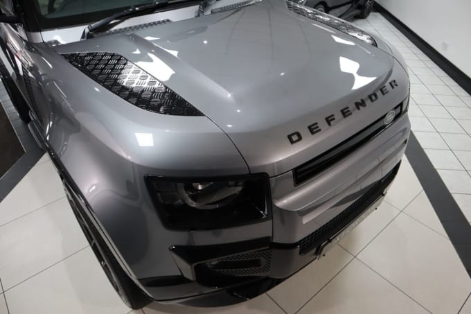 2025 Land Rover Defender