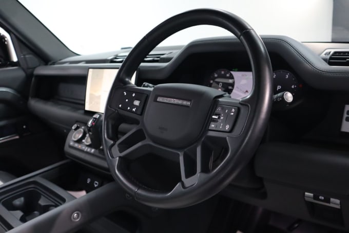 2025 Land Rover Defender