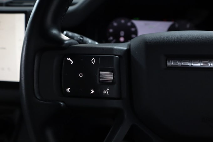 2025 Land Rover Defender