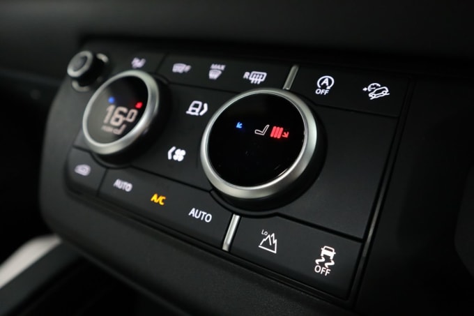2025 Land Rover Defender