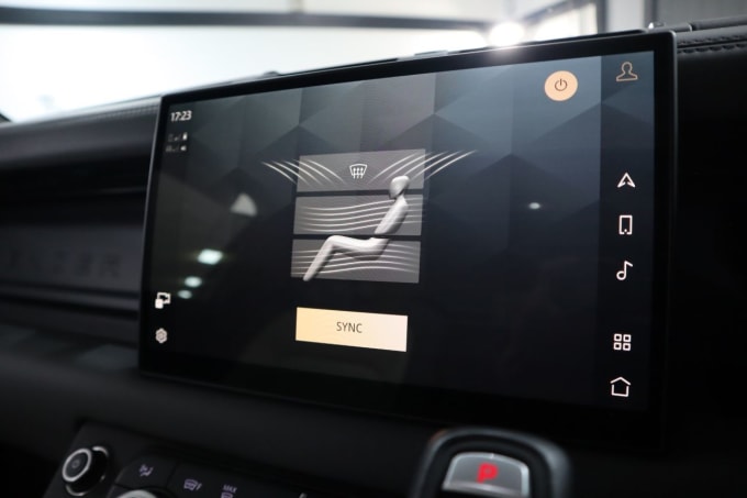 2025 Land Rover Defender