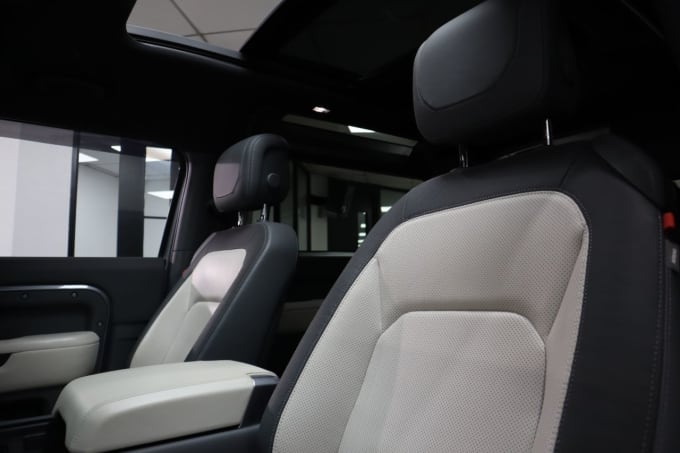 2025 Land Rover Defender