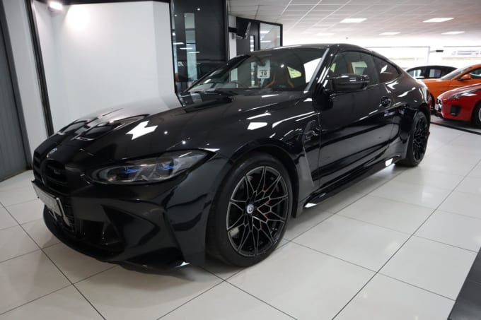 2025 BMW M4