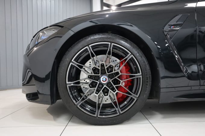 2025 BMW M4