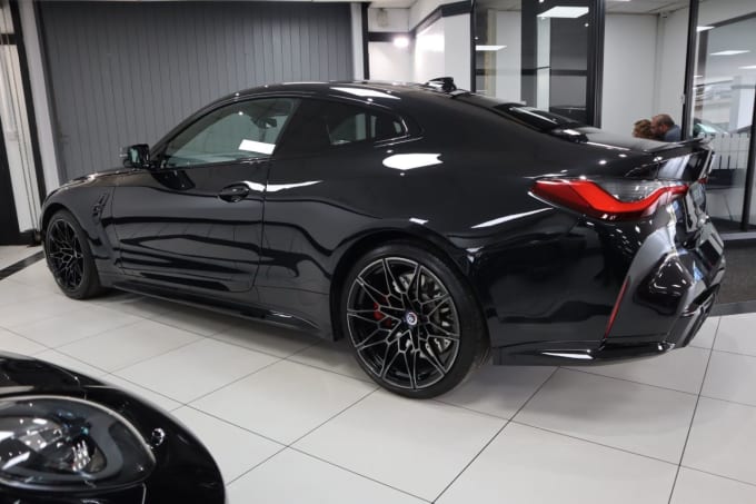 2025 BMW M4