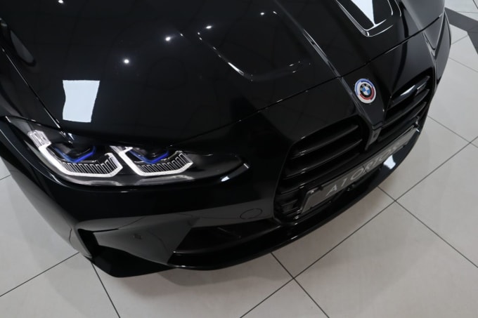 2025 BMW M4
