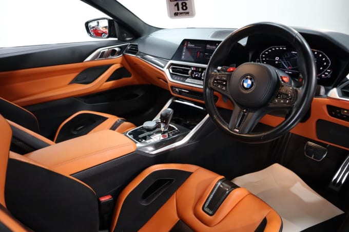 2025 BMW M4