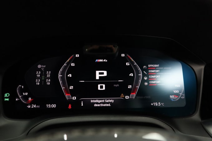2025 BMW M4