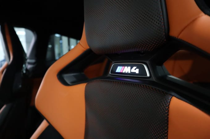 2025 BMW M4