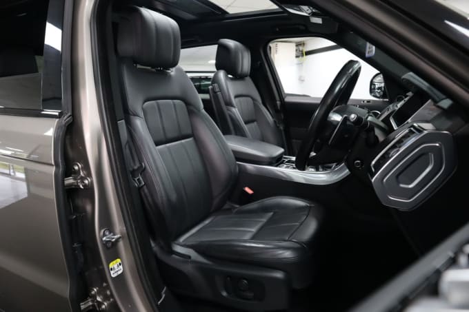 2025 Land Rover Range Rover Sport