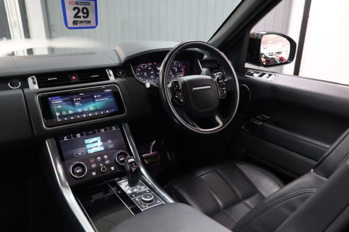2025 Land Rover Range Rover Sport