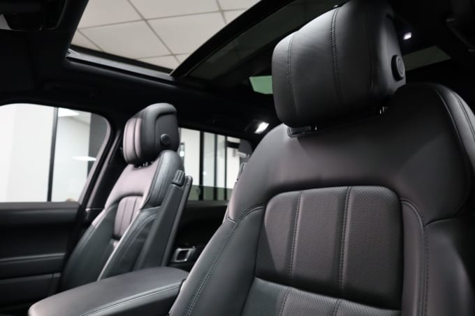 2025 Land Rover Range Rover Sport