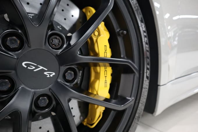 2025 Porsche 718 Cayman