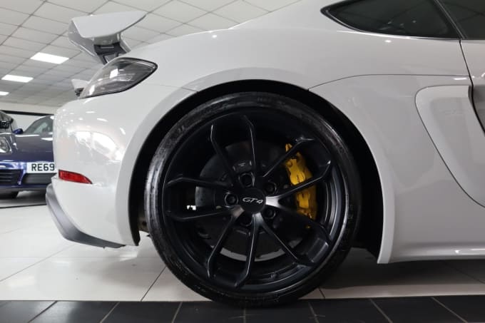 2025 Porsche 718 Cayman