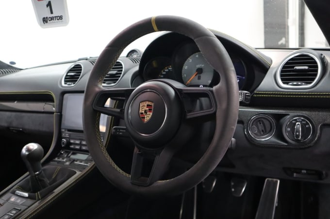 2025 Porsche 718 Cayman
