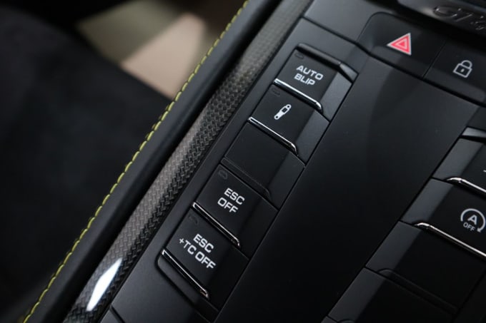 2025 Porsche 718 Cayman