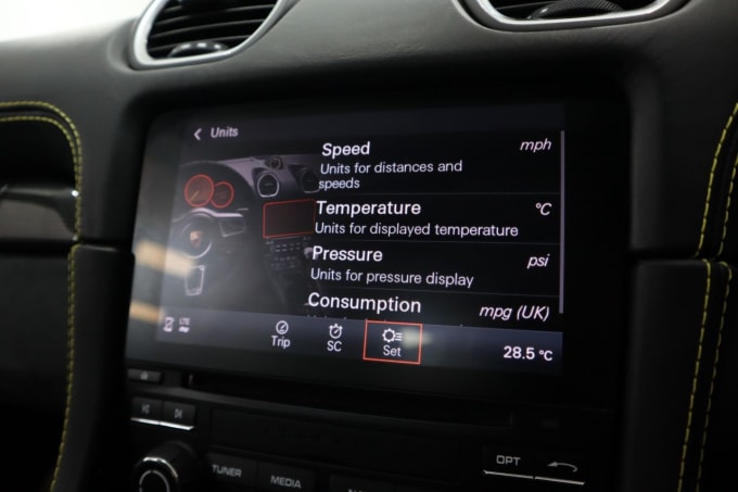 2025 Porsche 718 Cayman