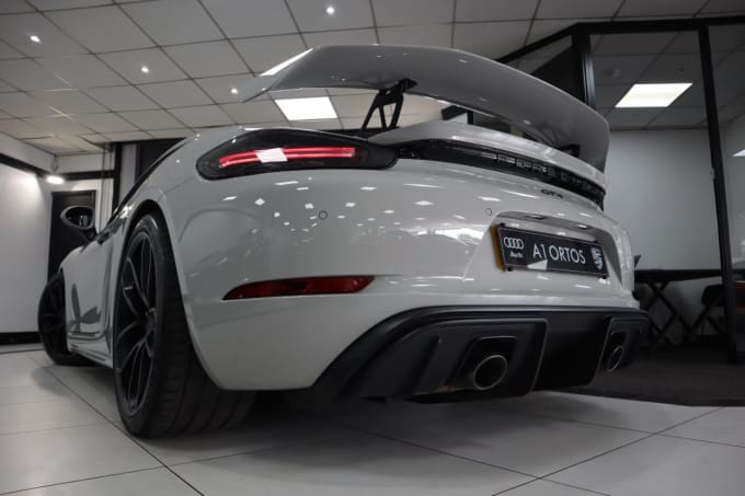 2025 Porsche 718 Cayman