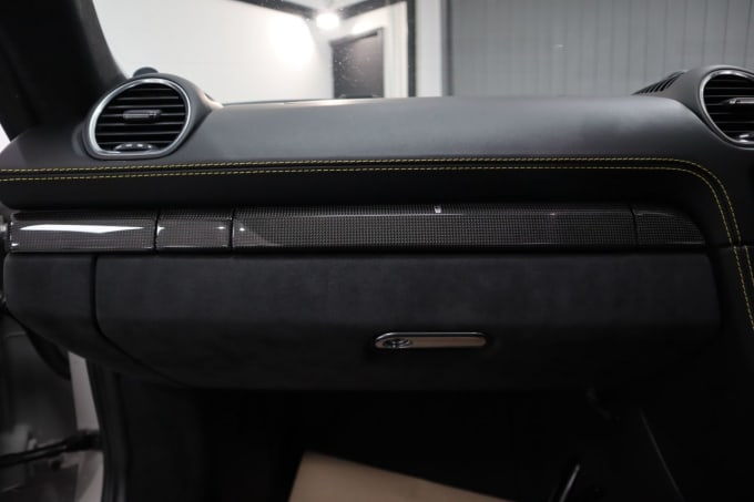2025 Porsche 718 Cayman