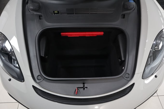2025 Porsche 718 Cayman