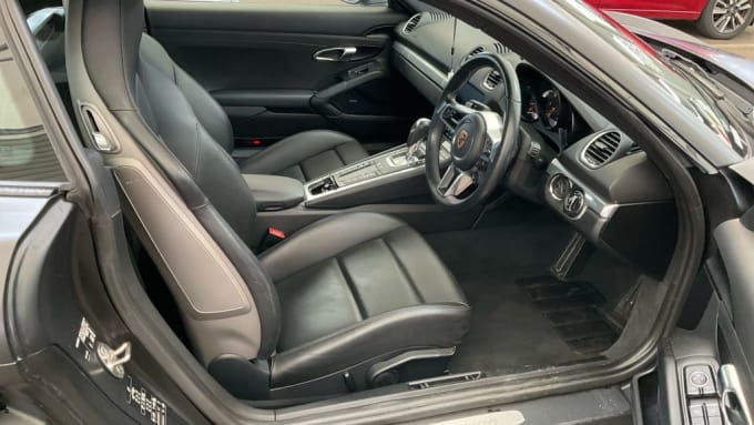 2025 Porsche 718 Cayman
