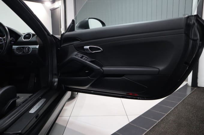 2025 Porsche 718 Cayman