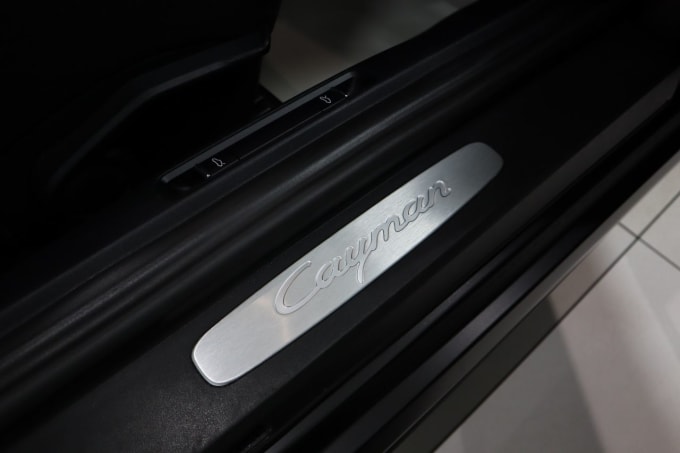 2025 Porsche 718 Cayman