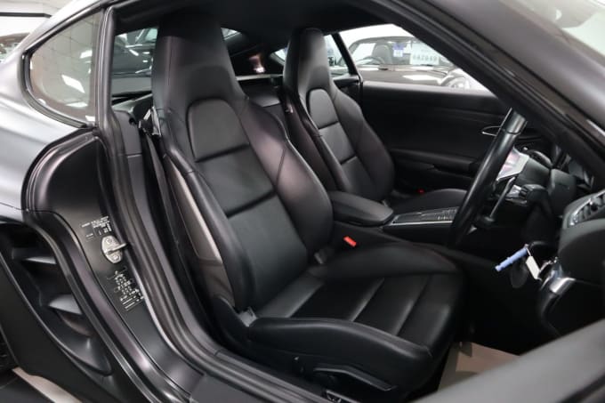2025 Porsche 718 Cayman