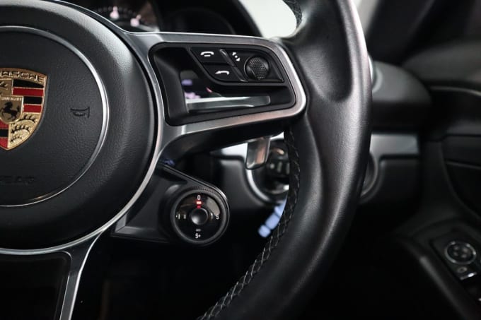 2025 Porsche 718 Cayman