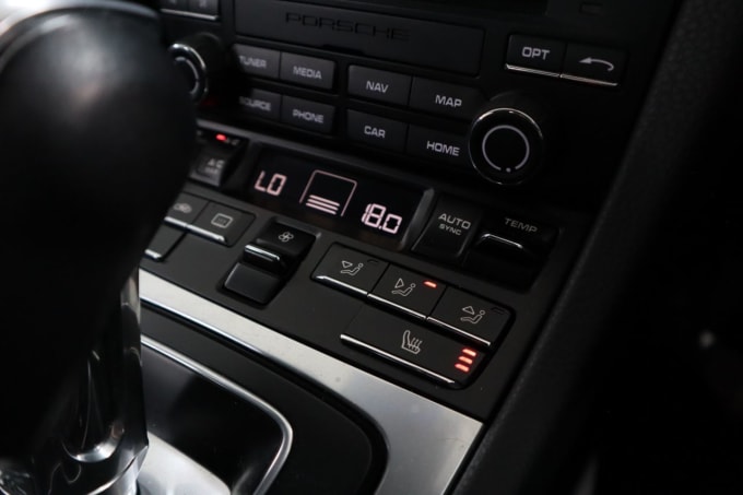 2025 Porsche 718 Cayman