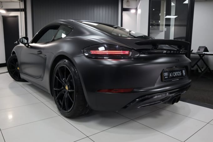 2025 Porsche 718 Cayman