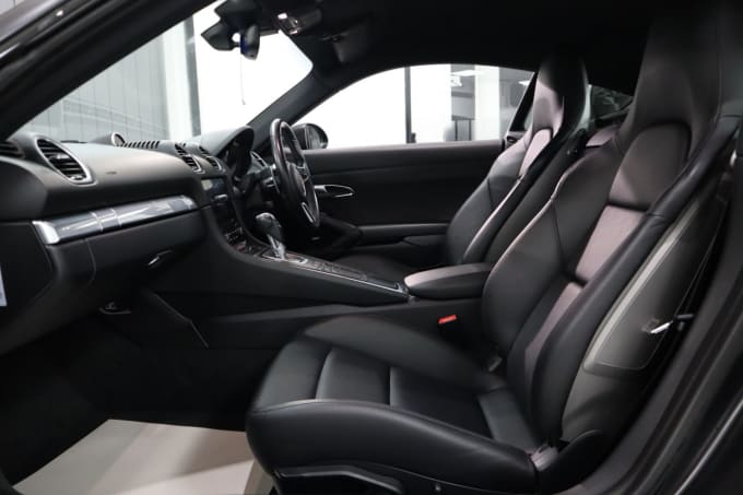 2025 Porsche 718 Cayman