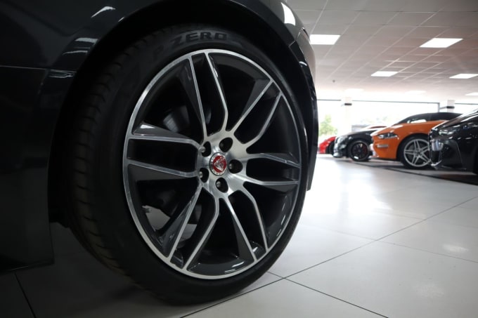 2025 Jaguar F-type