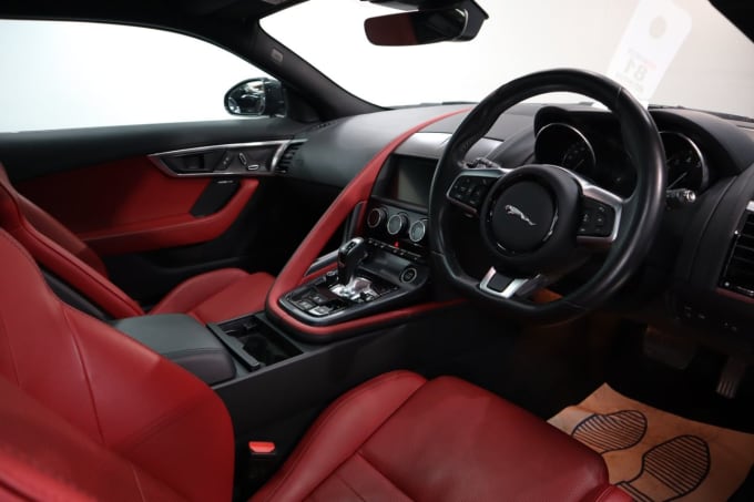 2025 Jaguar F-type