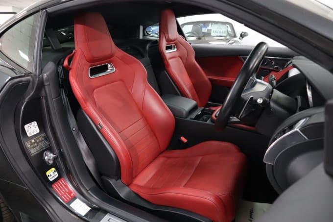 2025 Jaguar F-type